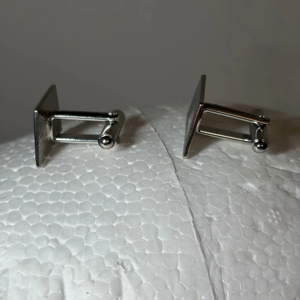 Vintage Mens Silver Tone Geometric Ribbed Rectangle Toggle‎ Back Cufflinks